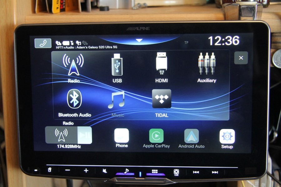 Alpine iLX single din car stereo