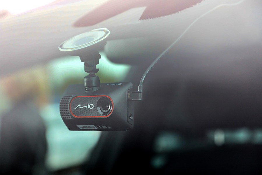 Mio Mivue dash cam