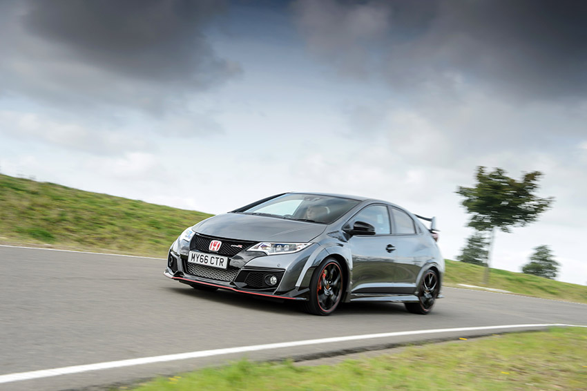 Civic Type r fk2 driving shot